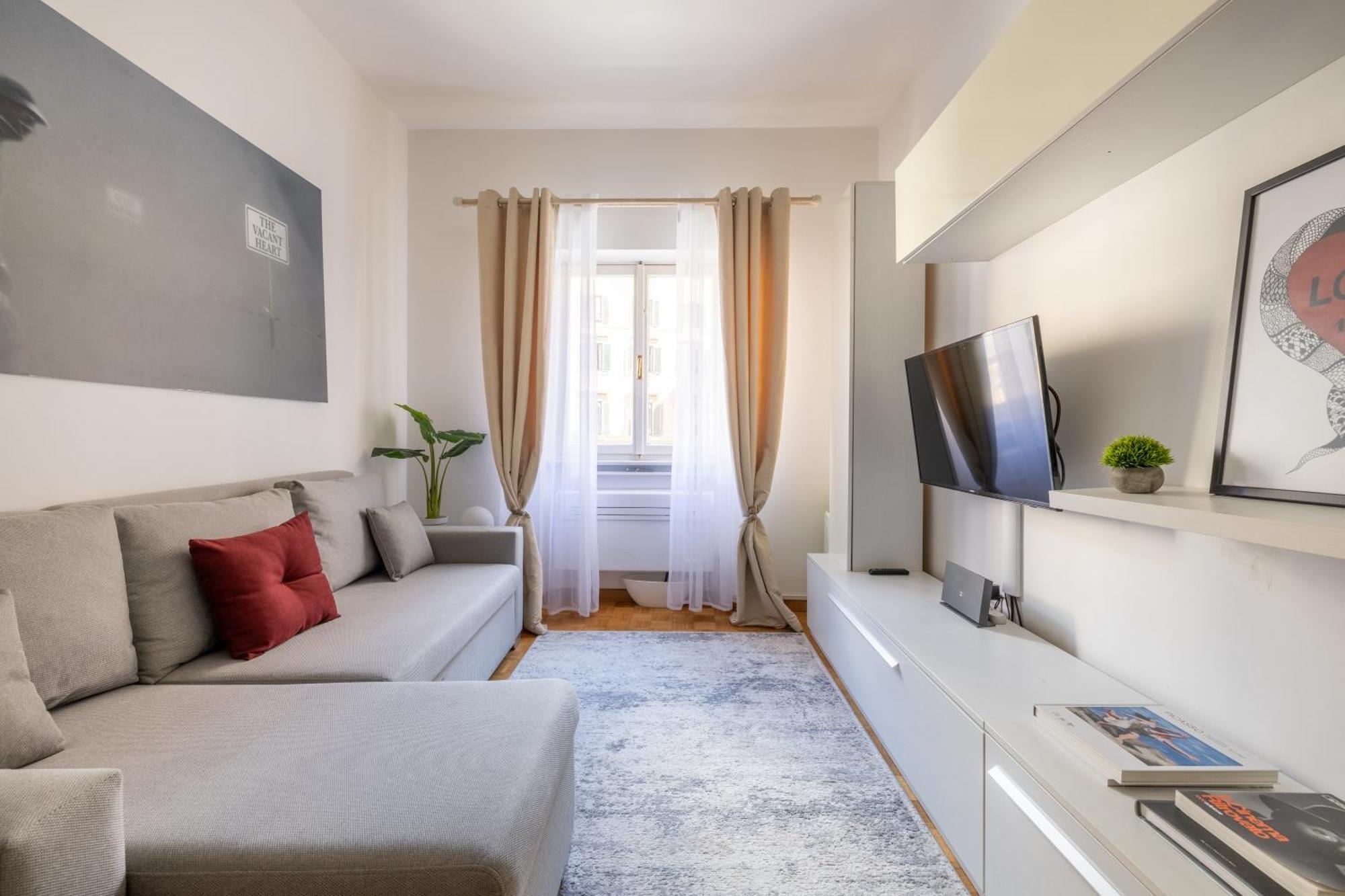 Charming With View In The Heart Of Apartment *