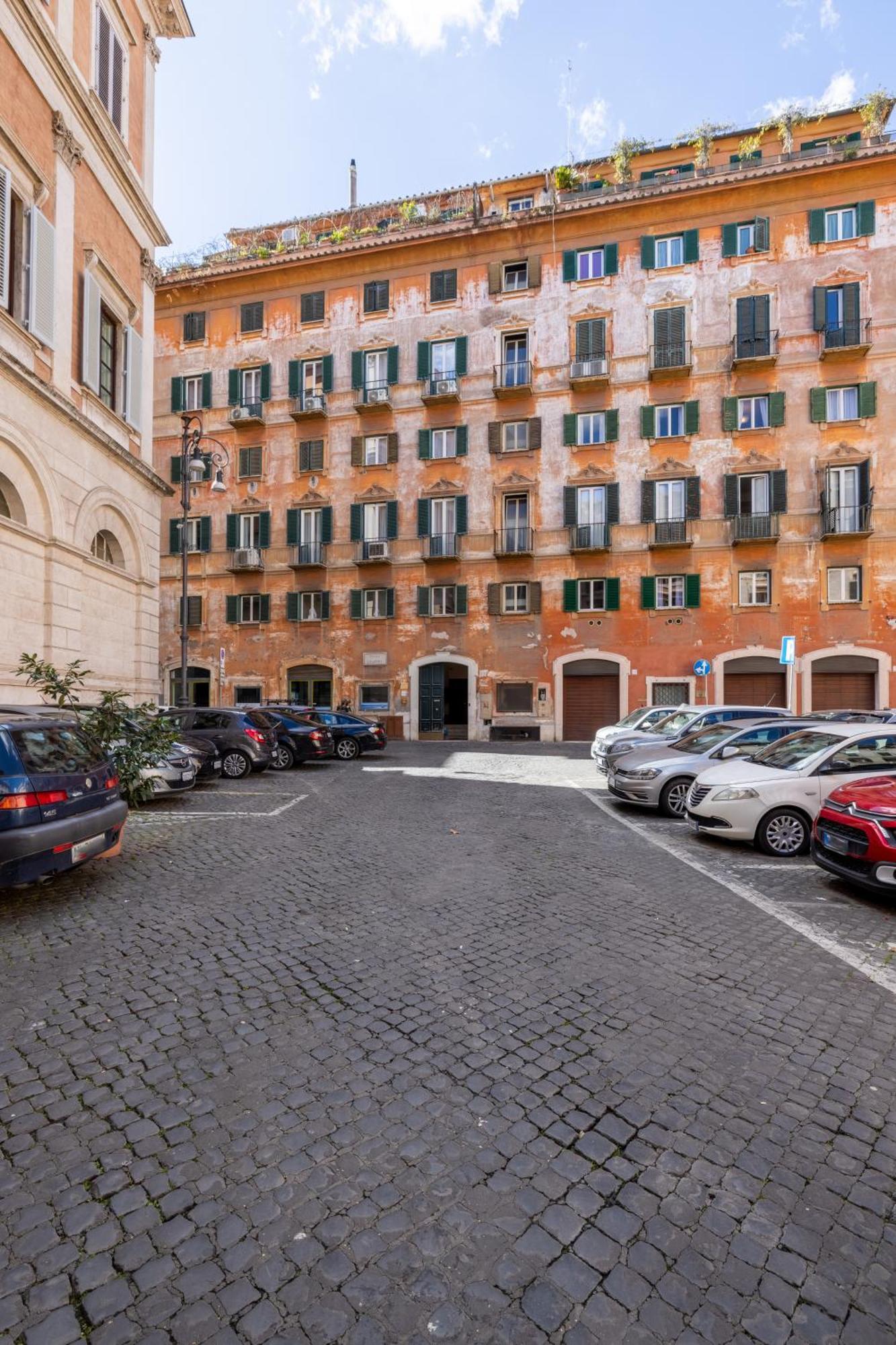 Appartement Charming With View In The Heart Of